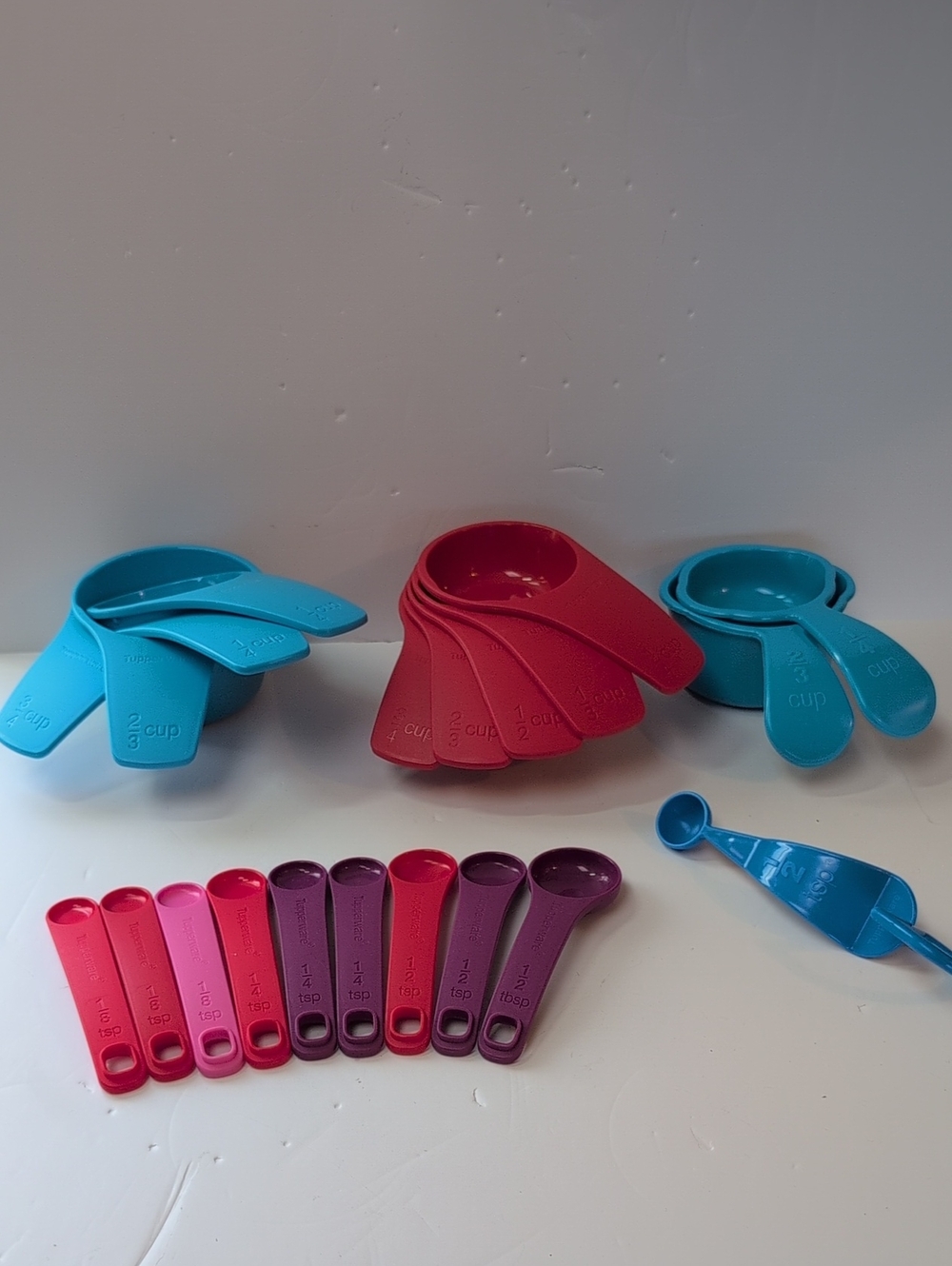 Tupperware®️ Measuring Cups & Spoons
